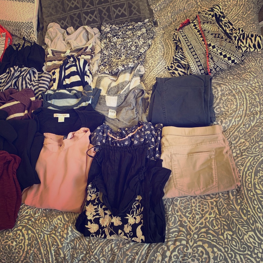 Women’s clothes lot